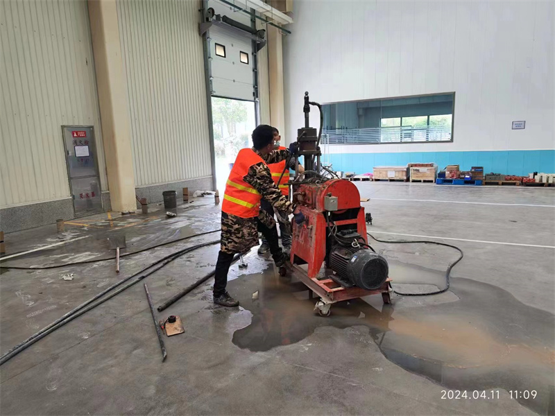 谢家集厂房地面下沉塌陷注浆加固施工